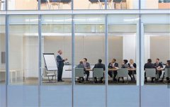 大陸人如何在香港注冊基金會？