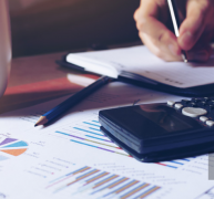 香港公司首次做賬報稅在什么時候？